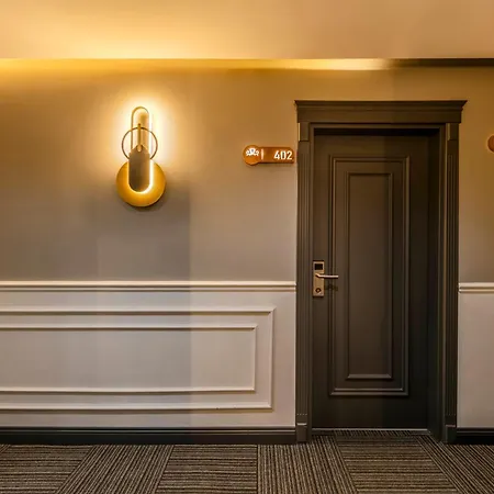 Hotel Airgate Airport